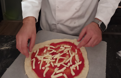 Taller de piza a domicilio con Nicola